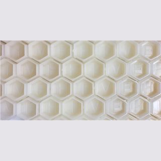 Natural Queen Hive Caps